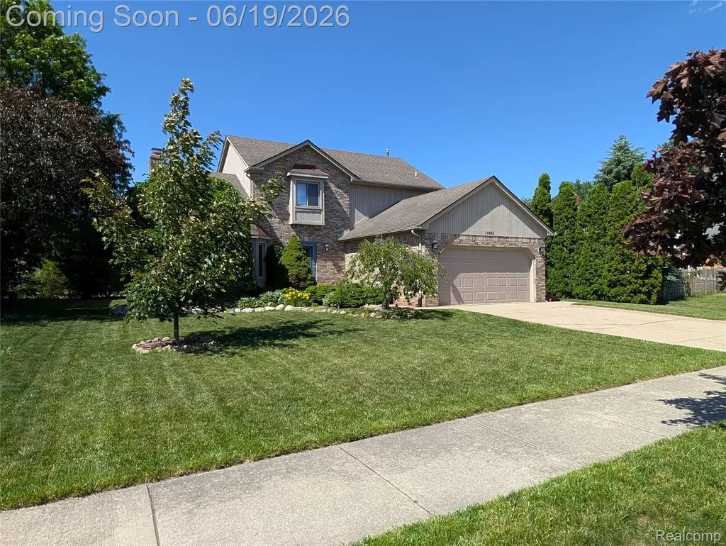 16883 Kenneth Drive Macomb Township MI 48044