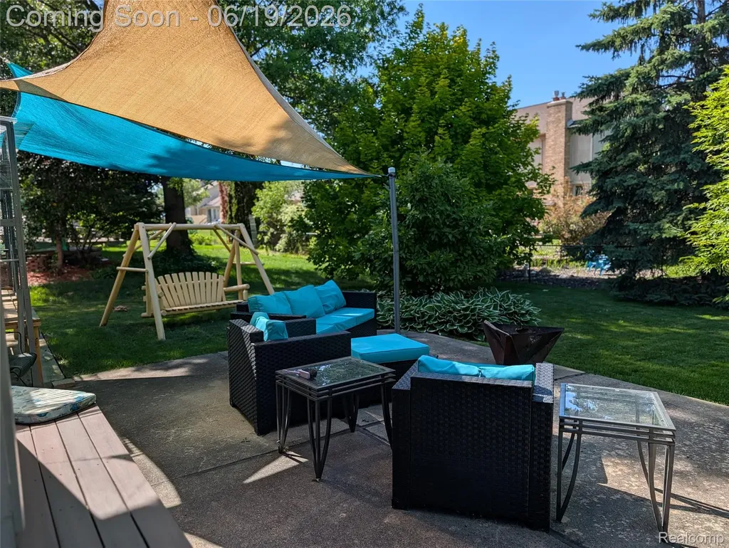 16883 Kenneth Drive Macomb Township MI 48044
