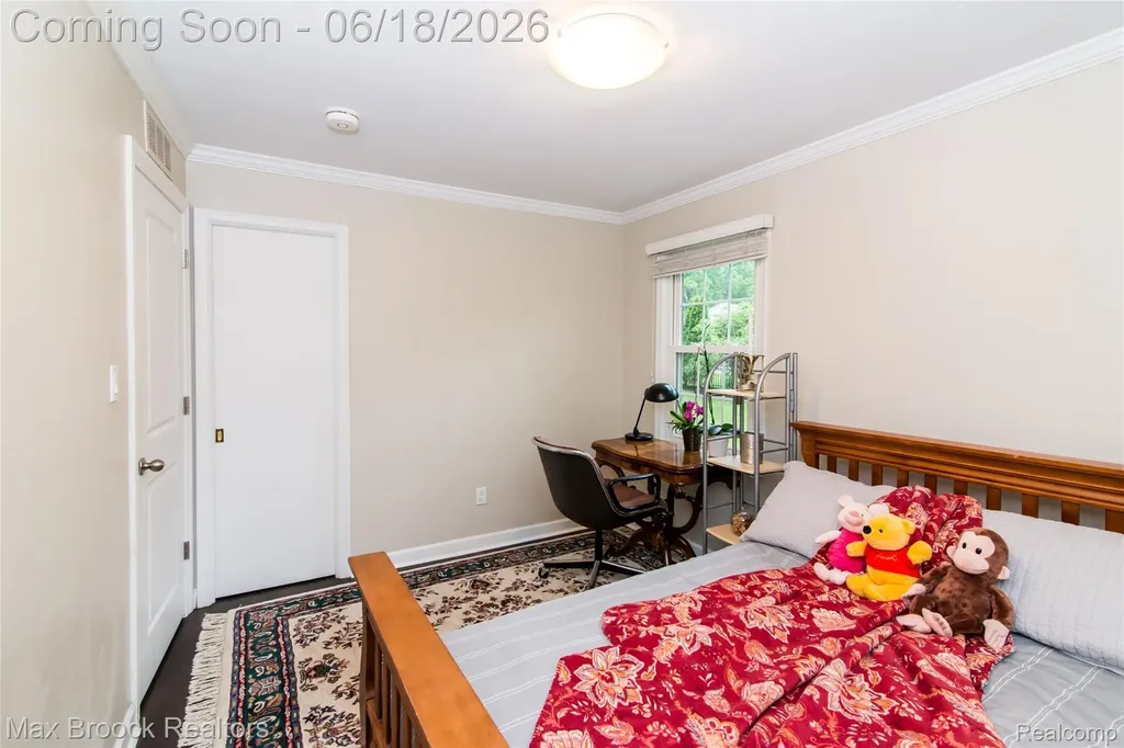 6799 E Dartmoor Road West Bloomfield Charter Township MI 48322