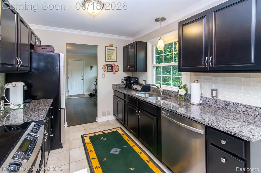 6799 E Dartmoor Road West Bloomfield Charter Township MI 48322