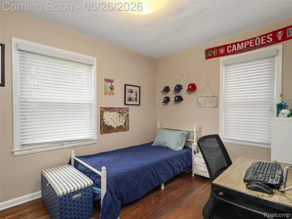 1944 Cummings Avenue Berkley City MI 48072