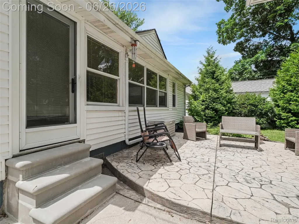 1944 Cummings Avenue Berkley City MI 48072