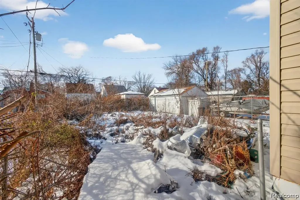 18821 Caldwell Street Detroit City MI 48234