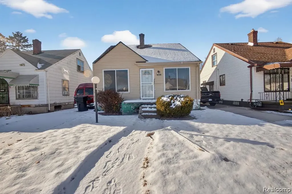 18821 Caldwell Street Detroit City MI 48234