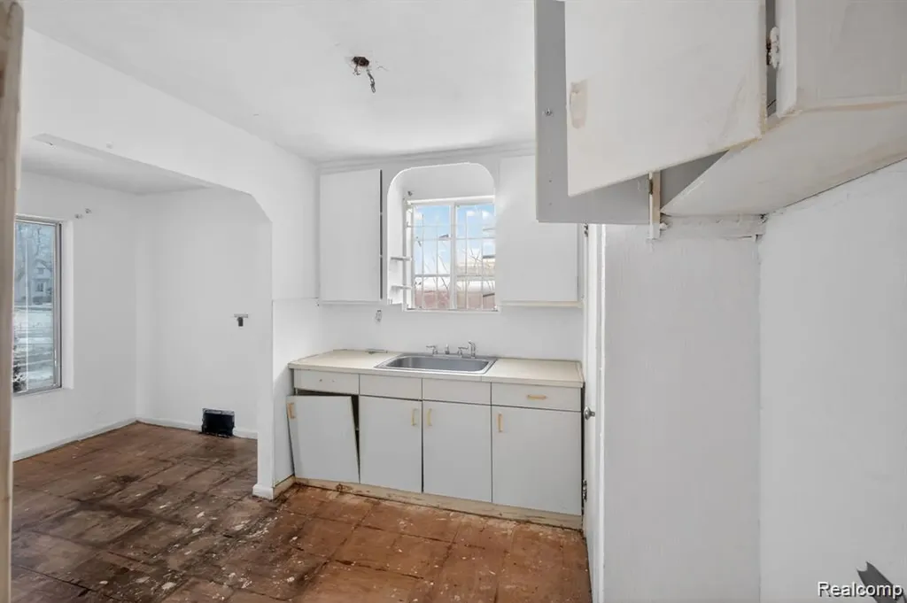 18821 Caldwell Street Detroit City MI 48234
