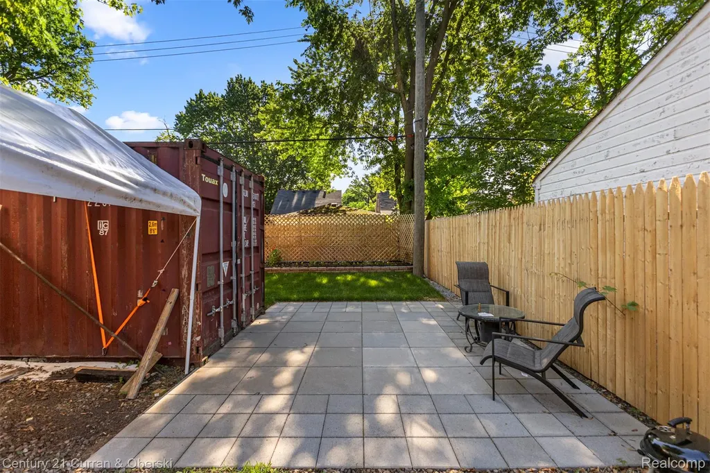 9976 Pierson Street Detroit City MI 48228