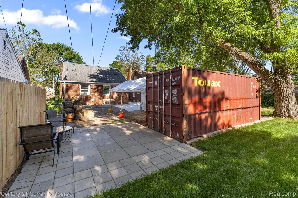 9976 Pierson Street Detroit City MI 48228