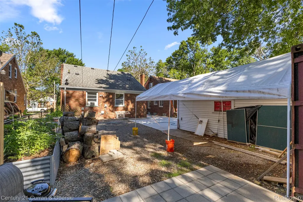 9976 Pierson Street Detroit City MI 48228