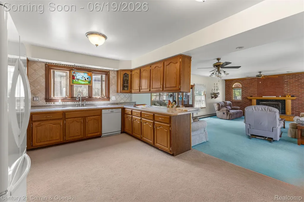 23312 E Fairway Drive Woodhaven City MI 48183