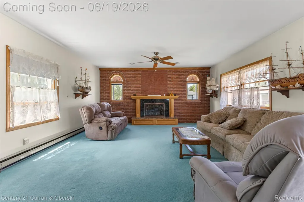 23312 E Fairway Drive Woodhaven City MI 48183