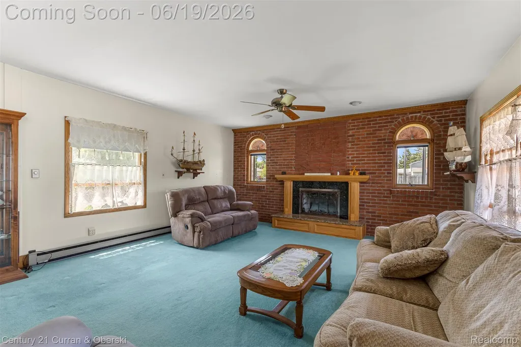 23312 E Fairway Drive Woodhaven City MI 48183