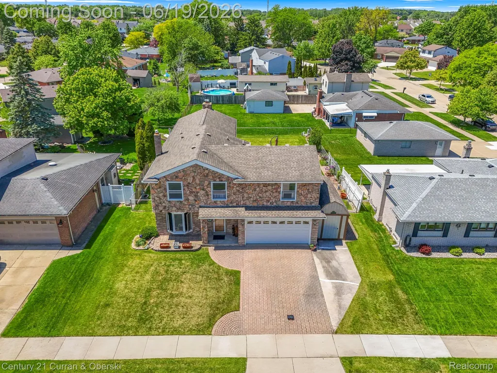 23312 E Fairway Drive Woodhaven City MI 48183