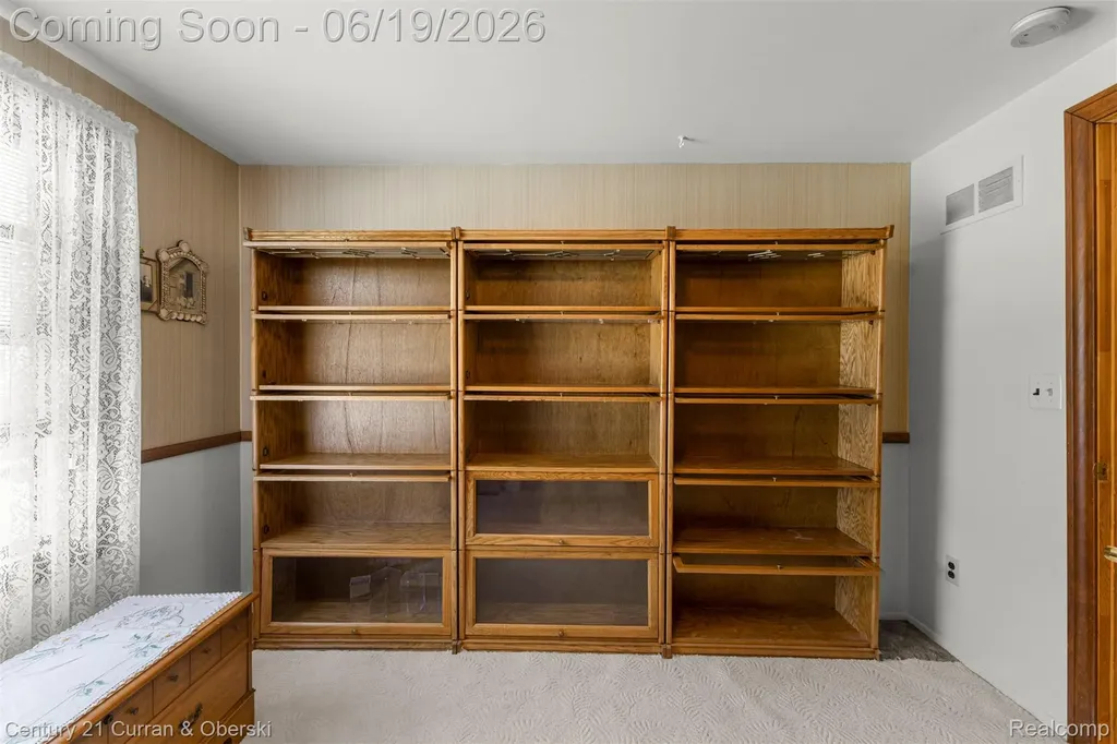 23312 E Fairway Drive Woodhaven City MI 48183
