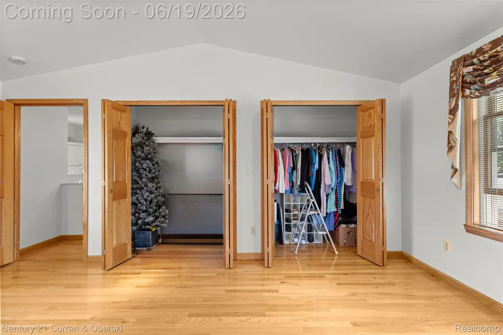 23312 E Fairway Drive Woodhaven City MI 48183