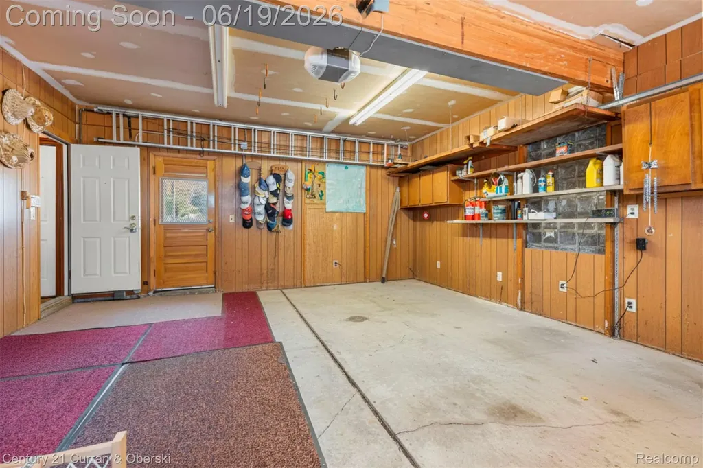 23312 E Fairway Drive Woodhaven City MI 48183