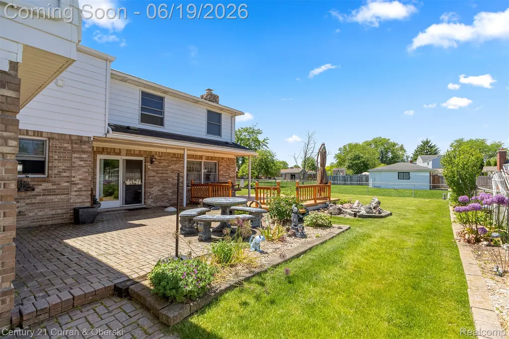 23312 E Fairway Drive Woodhaven City MI 48183