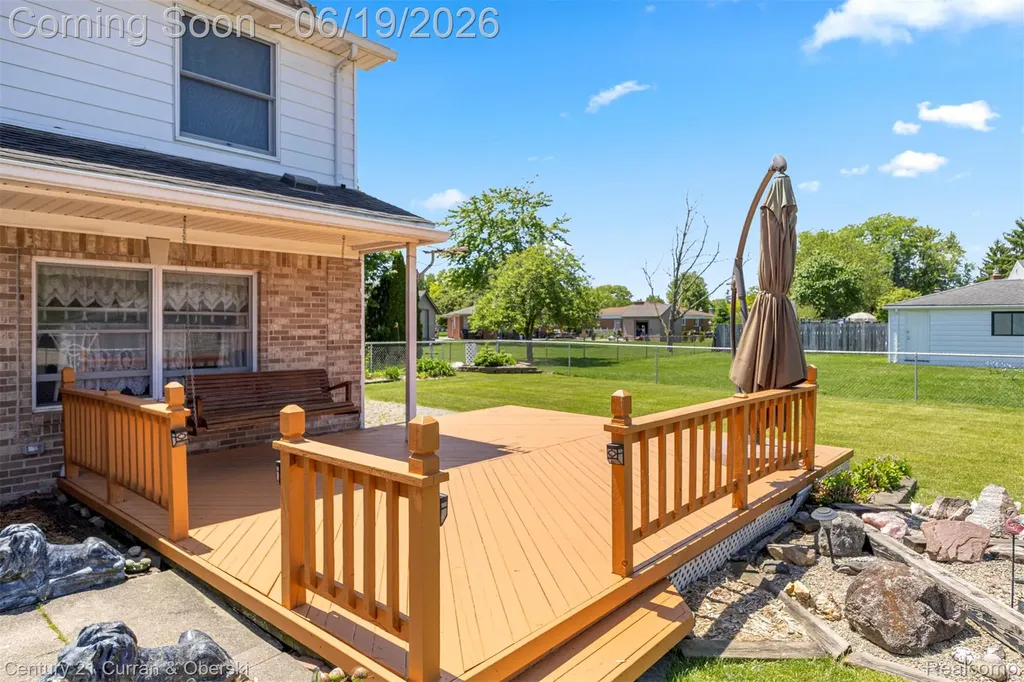23312 E Fairway Drive Woodhaven City MI 48183