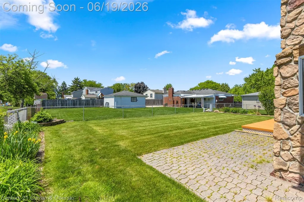 23312 E Fairway Drive Woodhaven City MI 48183