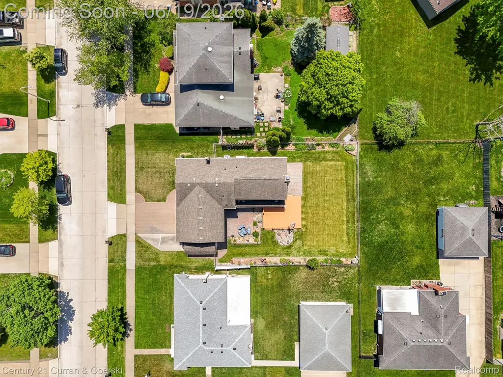 23312 E Fairway Drive Woodhaven City MI 48183