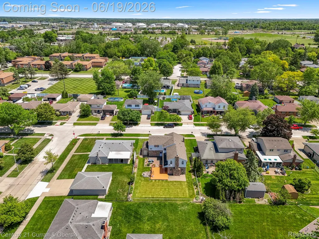 23312 E Fairway Drive Woodhaven City MI 48183