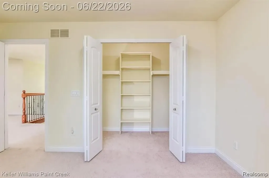 57 Forthton Drive Troy City MI 48084
