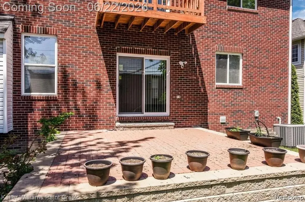 57 Forthton Drive Troy City MI 48084
