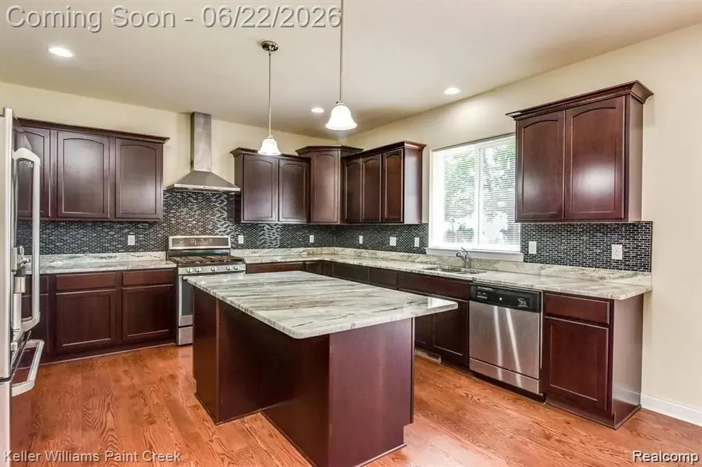 57 Forthton Drive Troy City MI 48084