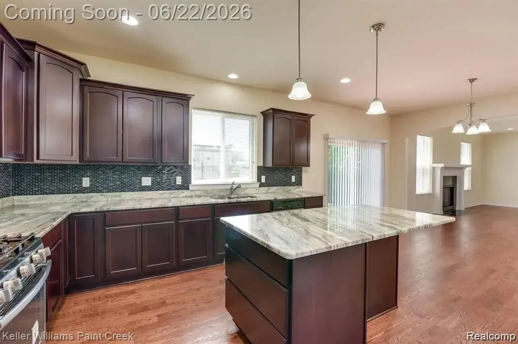 57 Forthton Drive Troy City MI 48084