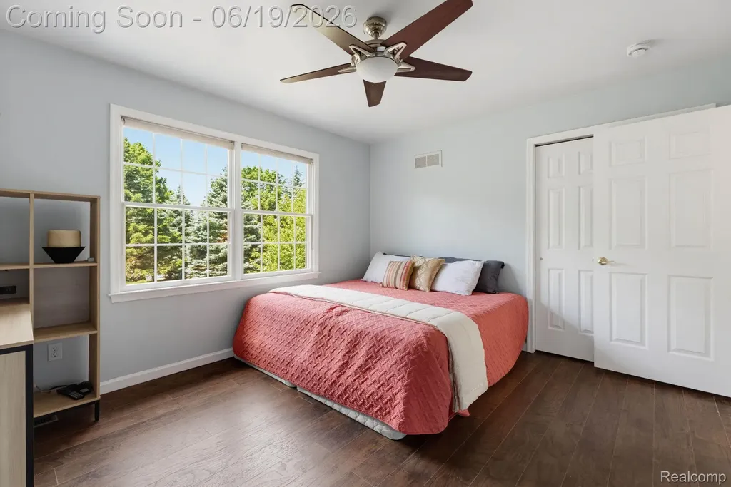 25035 Samoset Court Novi City MI 48374