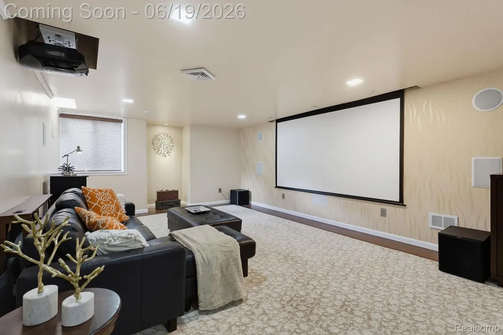 25035 Samoset Court Novi City MI 48374