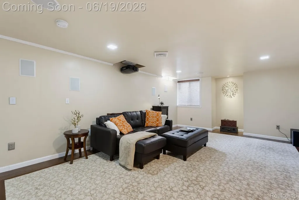 25035 Samoset Court Novi City MI 48374
