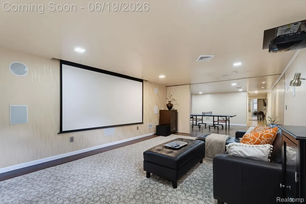 25035 Samoset Court Novi City MI 48374