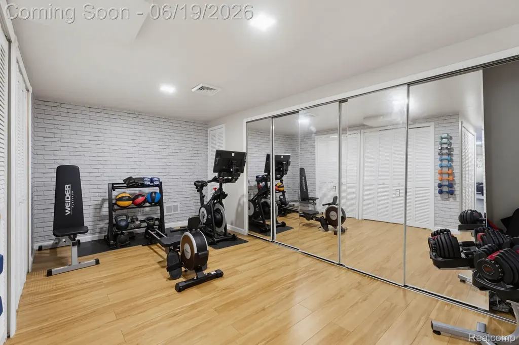 25035 Samoset Court Novi City MI 48374