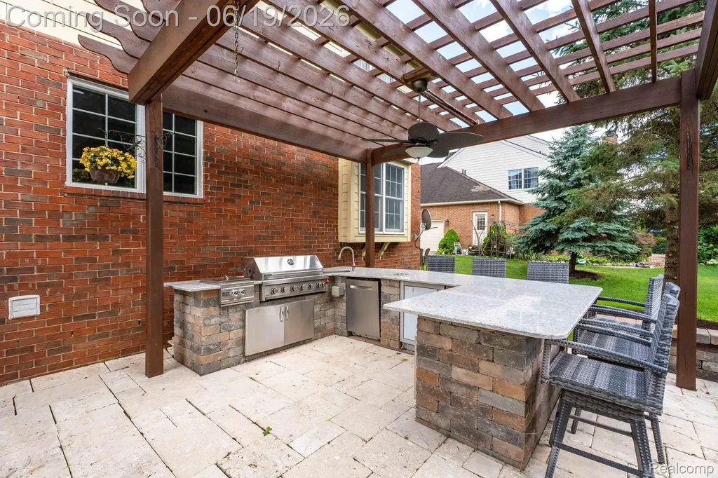 25035 Samoset Court Novi City MI 48374