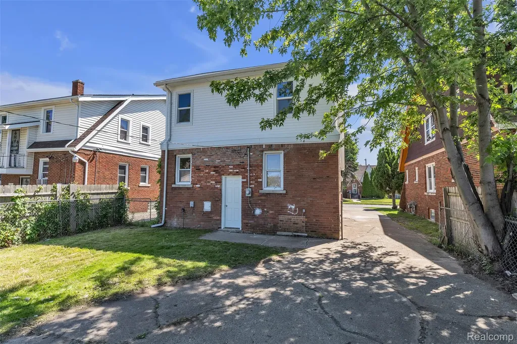 14521 Sussex Street Detroit City MI 48227