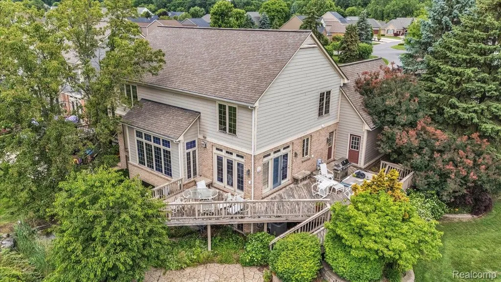 7882 Glacier Club Drive Washington Township MI 48094
