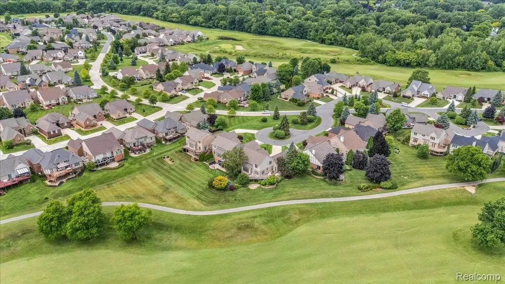 7882 Glacier Club Drive Washington Township MI 48094