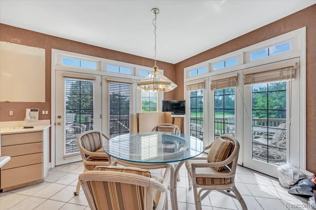 7882 Glacier Club Drive Washington Township MI 48094