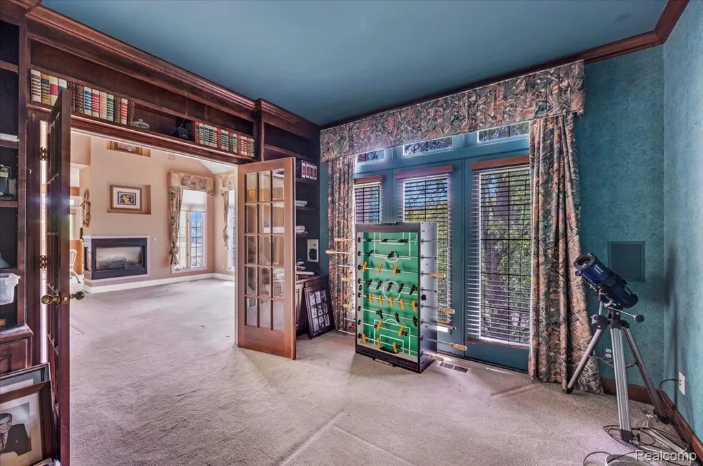 7882 Glacier Club Drive Washington Township MI 48094