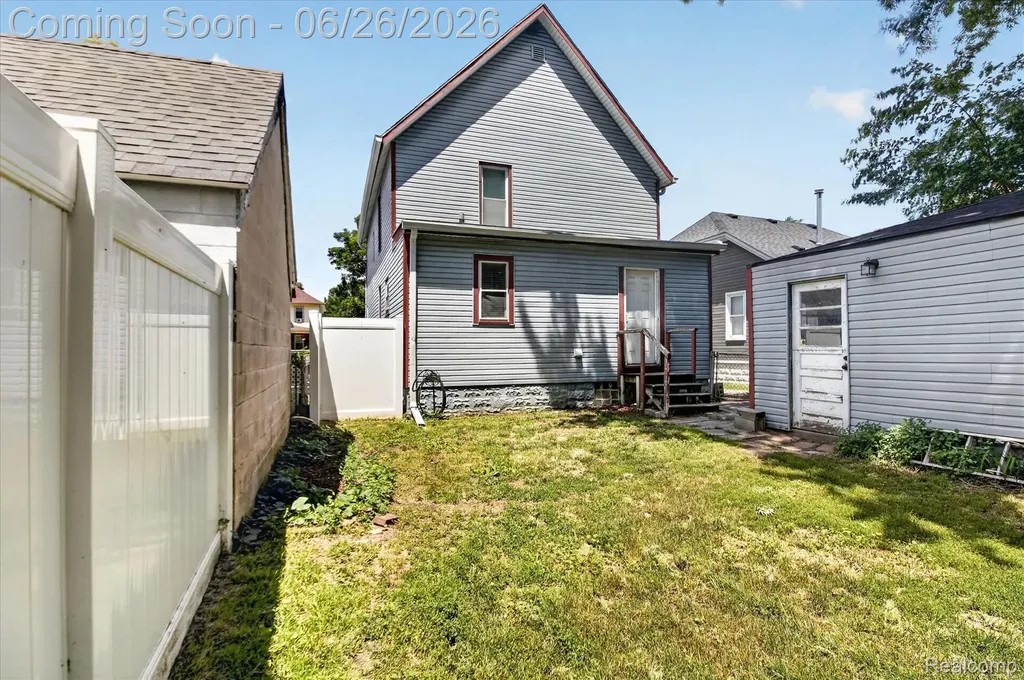 731 Union Street Monroe City MI 48161
