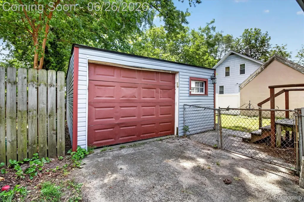731 Union Street Monroe City MI 48161