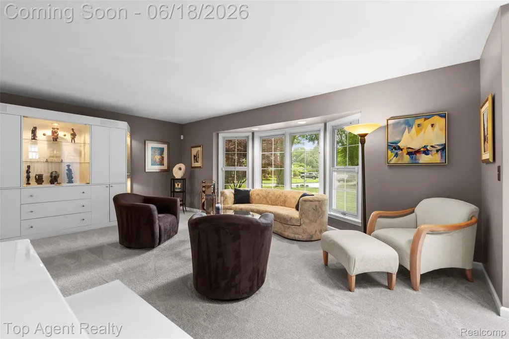 19700 Wilshire Boulevard Beverly Hills Village MI 48025