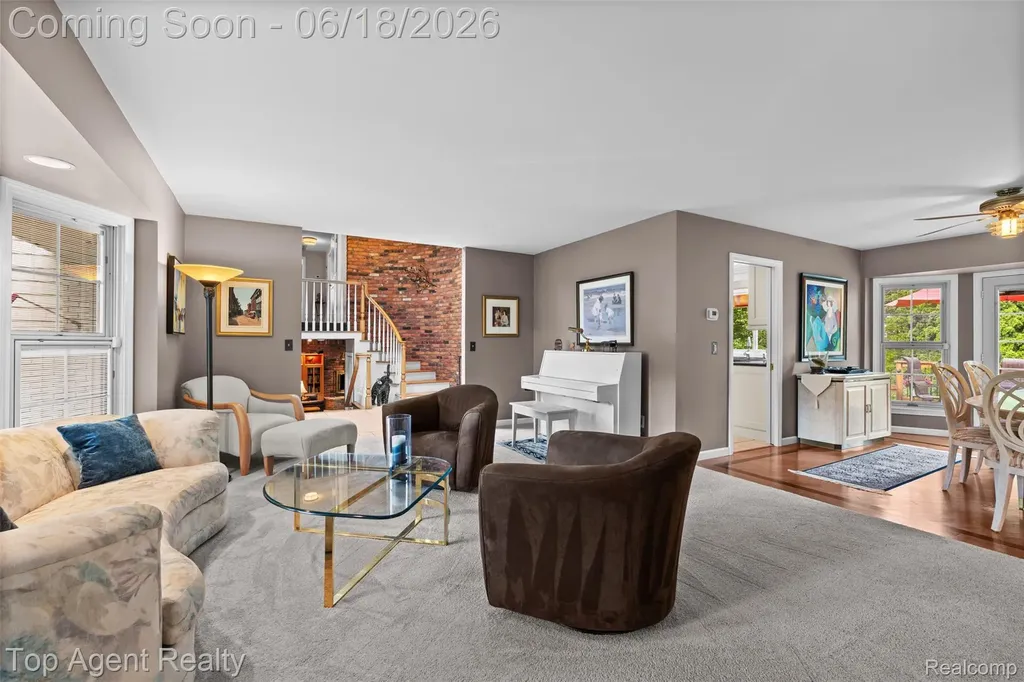 19700 Wilshire Boulevard Beverly Hills Village MI 48025