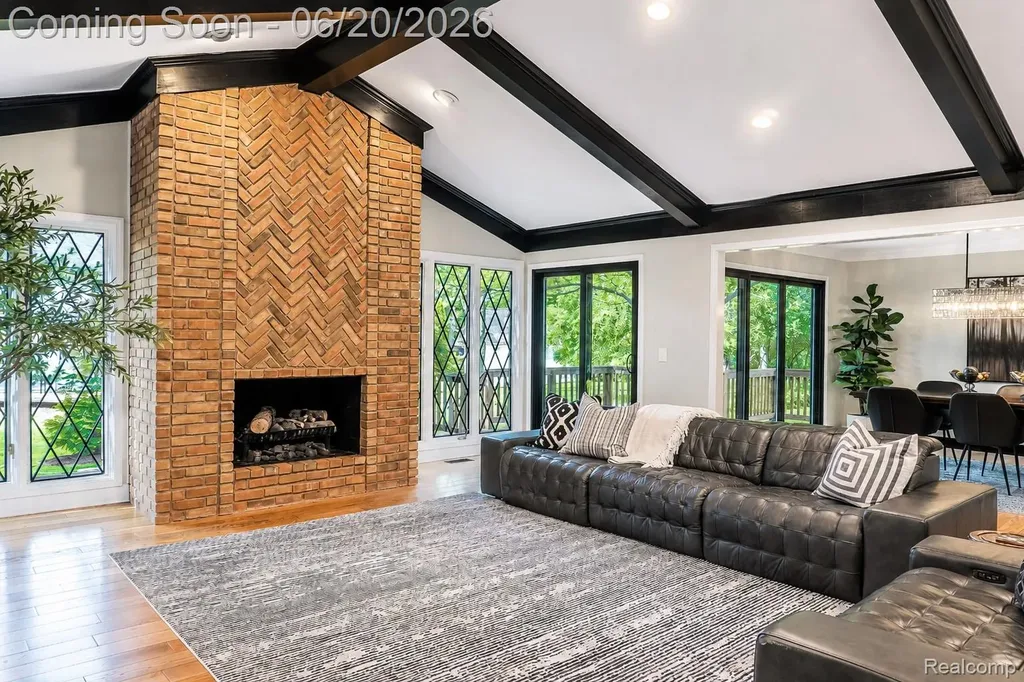 4413 Pinehurst Drive West Bloomfield Charter Township MI 48322