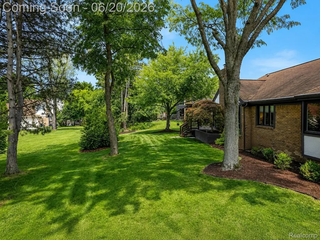 4413 Pinehurst Drive West Bloomfield Charter Township MI 48322