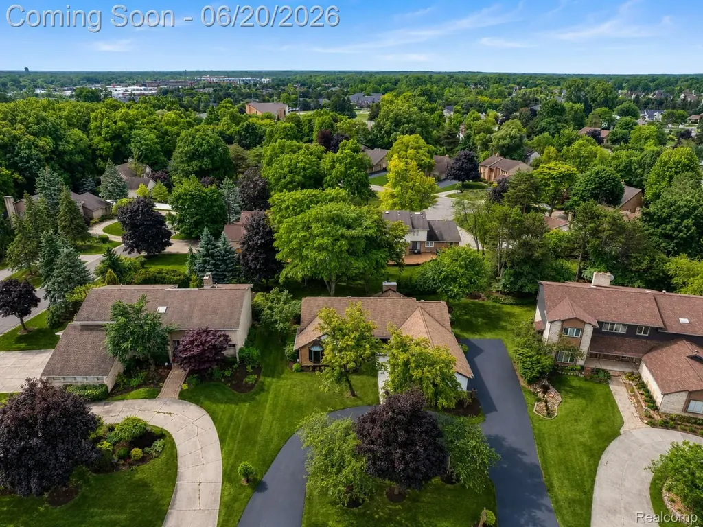 4413 Pinehurst Drive West Bloomfield Charter Township MI 48322