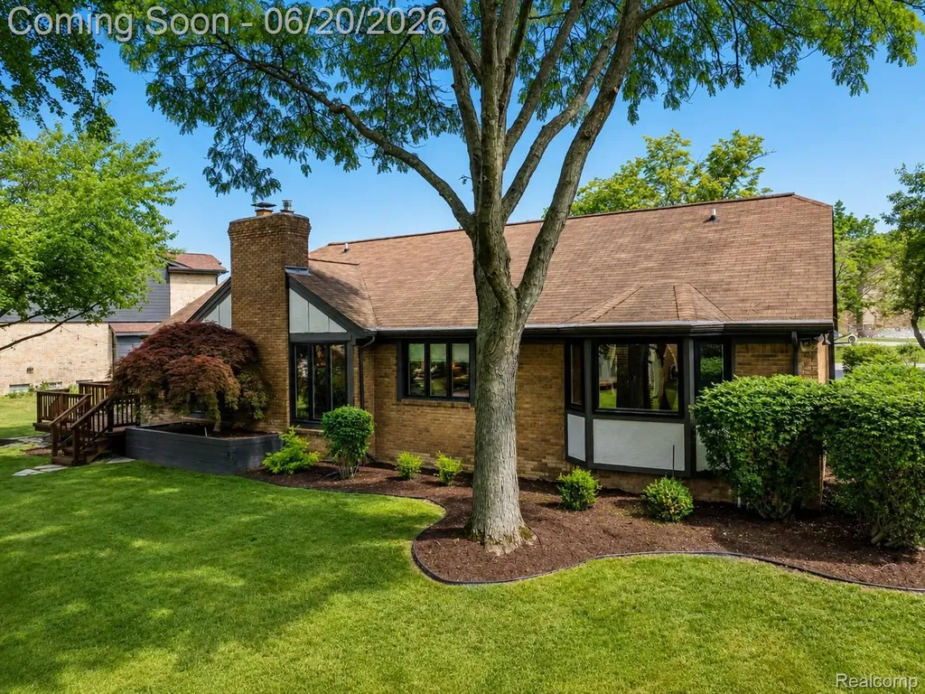 4413 Pinehurst Drive West Bloomfield Charter Township MI 48322