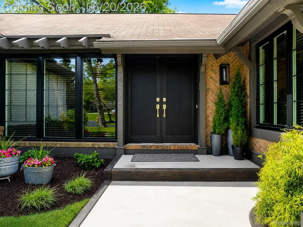 4413 Pinehurst Drive West Bloomfield Charter Township MI 48322