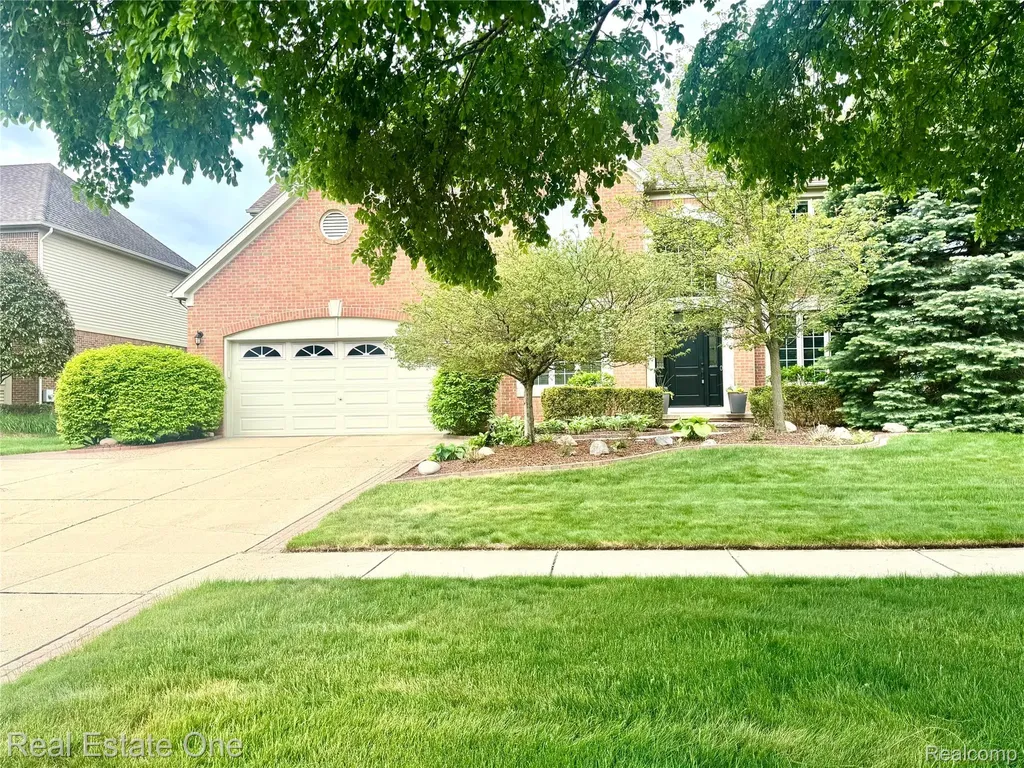 1215 Letica Drive Rochester City MI 48307