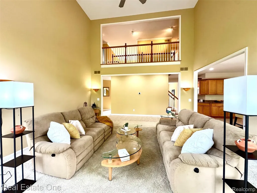 1215 Letica Drive Rochester City MI 48307